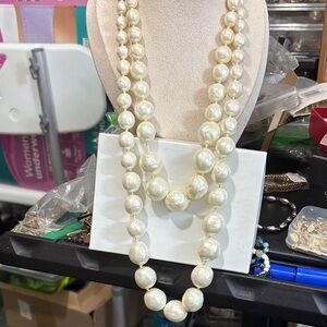 Elegant Pearl Necklace